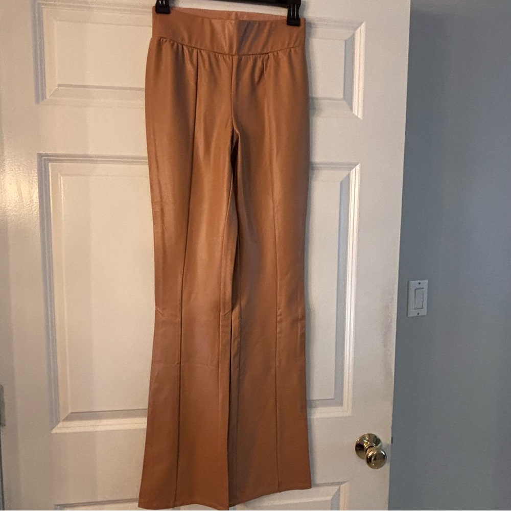 G by Giuliana Black Label Faux Leather Pull-On Flare Pant Maple
